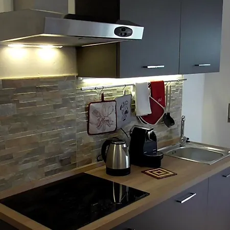 Italian Romance - A Fine In *